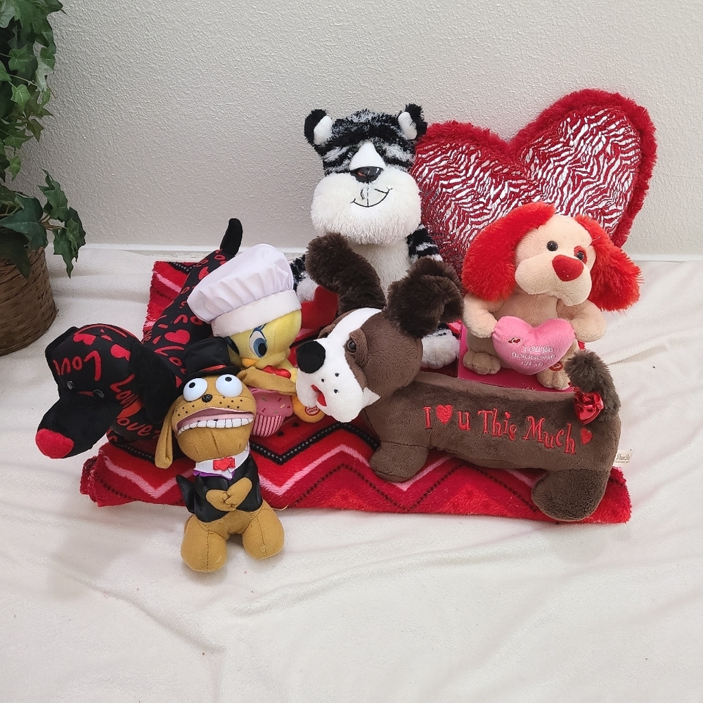 Valentines Day Gift Bundle - Picture 1 of 12